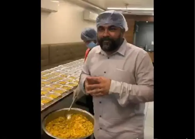 ભોજન તૈયાર કરતું રસોડું