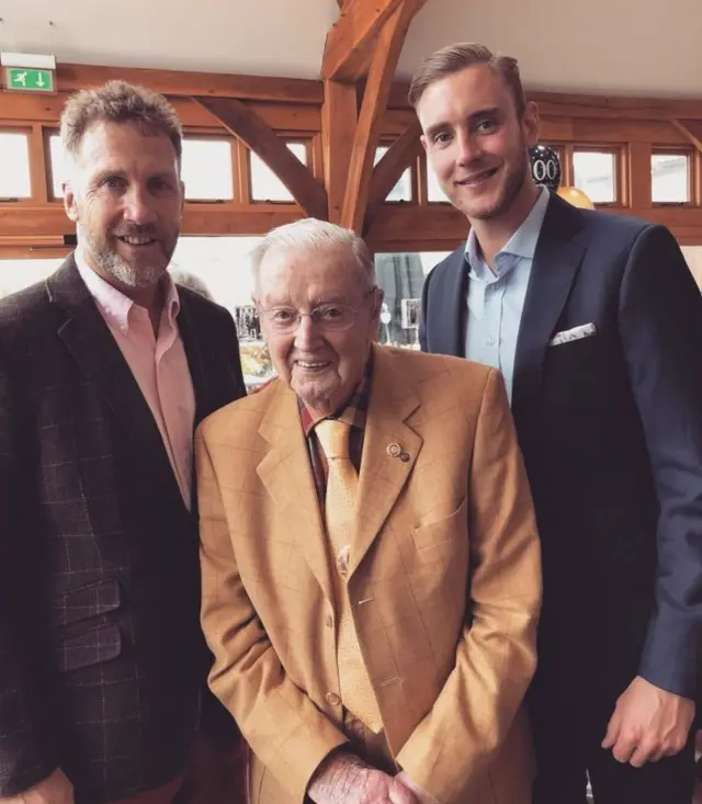 स्टुअर्ट ब्रॉड, इंग्लंड