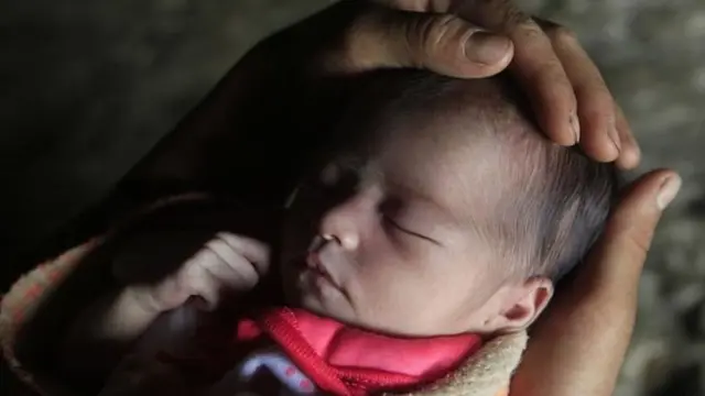 जलवायु परिवर्तन का सीधा प्रभाव गर्भवती महिलाओं और उनके बच्चों को पड़ता है