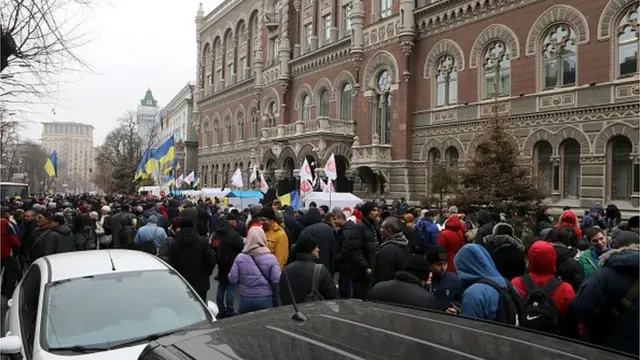 Під час роботи місії МВФ у Києві біля Нацбанку стали проходити протестні акції