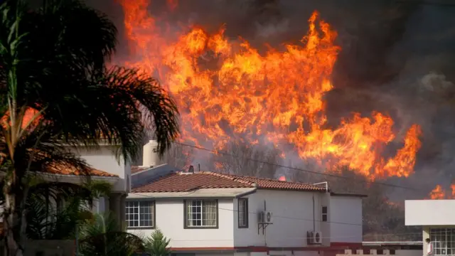 Incendio en Ensenada, Baja California, México