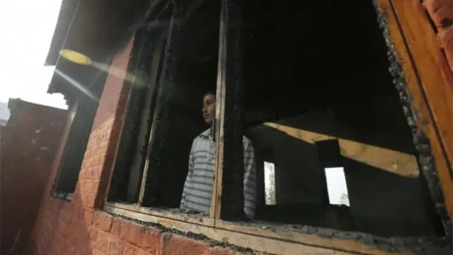 कश्मीर में स्कूल