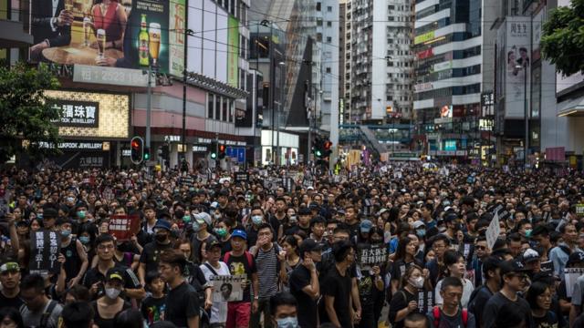 抗议群众挤满香港铜锣湾街头（18/8/2019）