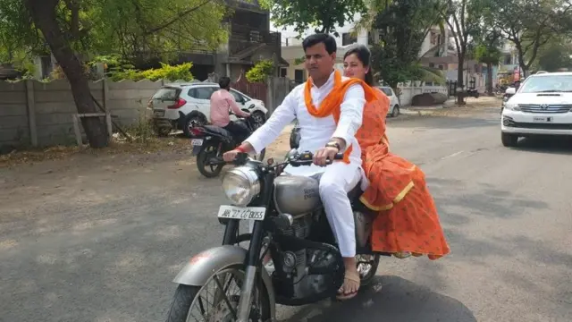 नवनीत राणा, रवी राणा