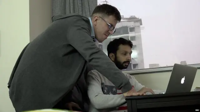 हर्ष और एलेक्स