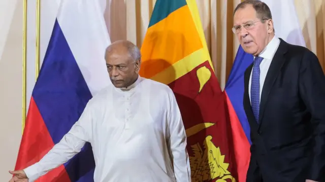 ශ්‍රී ලංකා විදේශ අමාත්‍ය දිනේෂ් ගුණවර්ධන සහ රුසියානු විදේශ අමාත්‍ය සර්ගෙයි ලැව්රොෆ්