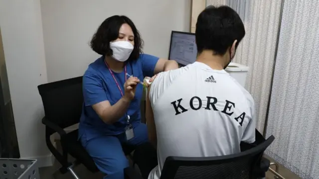 코로나19 정책 발표때마다 '만 나이'와 '세는 나이' 혼란 민원 빈번