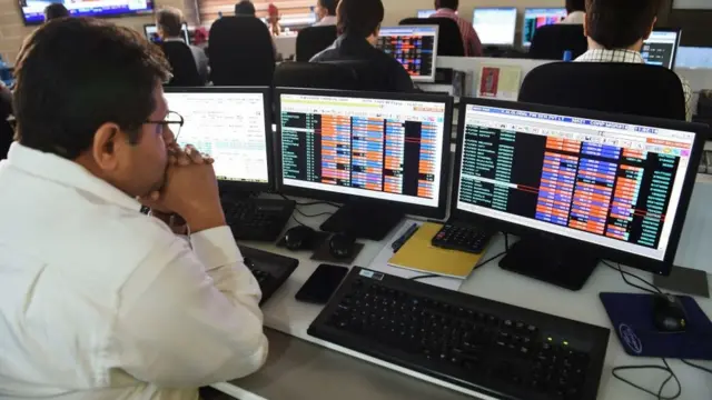 શેરબજારના ટર્મિનલની જાહેરાત