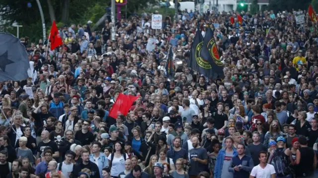 Protesta pacífica en Hamburgo.
