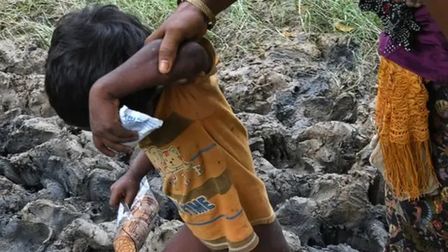 পালিয়ে আসা রোহিঙ্গাদের একটা বড় অংশ নারী ও শিশু