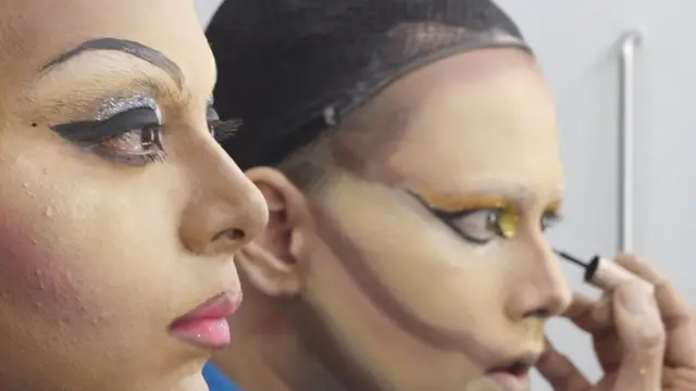 ఆయుష్మాన్, ఇక్షకు