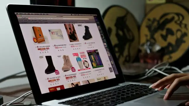 علی بابا در سال‌های اخیر دامنه فعالیت خود را گسترش داده و به فروش کالاهایی که قبلا عرضه نمی‌کرد روی آورده