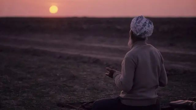 صلاة الفجر في كراتشي