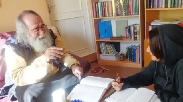 اسما مهجور و استاد مهجور