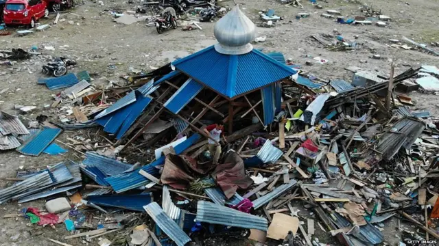 इंडोनेशियातल्या भूकंपानंतर निर्माण झालेली स्थिती