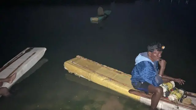 ఈతగాళ్ల గాలింపు