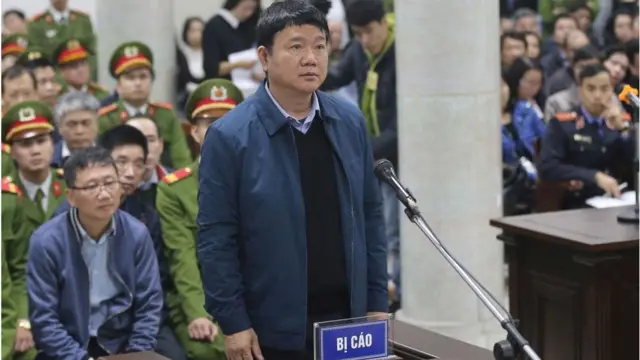 Ông Đinh La Thăng bị xử tù, phải ra nhiều phiên tòa