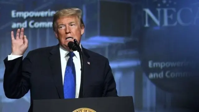 டொனால்ட் டிரம்ப்