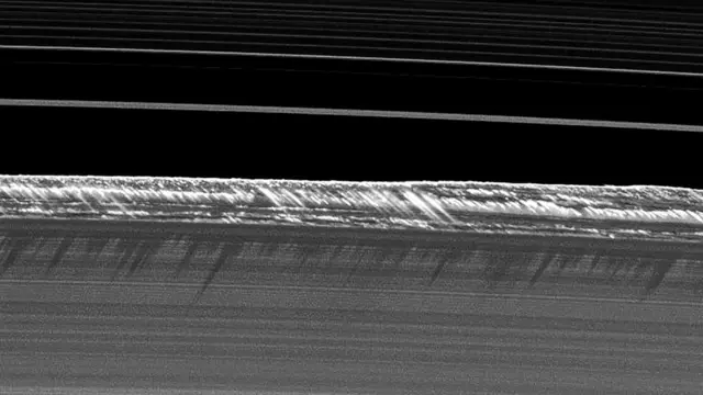 Detalle de los anillos de Saturno. Foto: NASA.