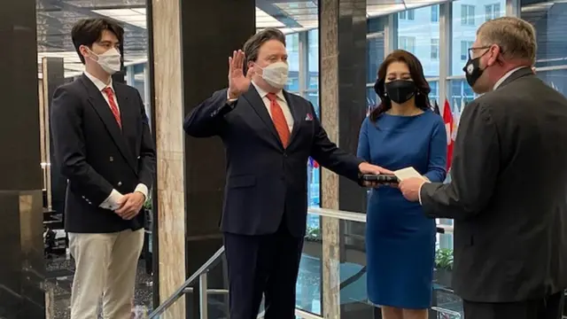 Ông Marc Knapper trong lễ tuyên thệ nhậm chức Đại sứ Hoa Kỳ tại Việt Nam tại trụ sở Bộ Ngoại giao Hoa Kỳ hôm 4/1/2022