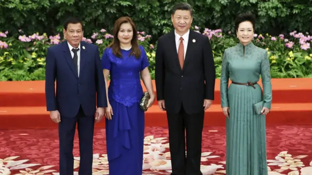 Đại sứ Santa Romana nói rằng việc ông Duterte có mặt tại diễn đàn Một Vành đai, Một Con đường không nên bị coi là việc Philippines từ bỏ các tuyên bố chủ quyền của Manila tại Biển Đông