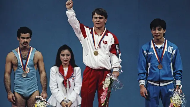 नईम सुलेमानोग्लू