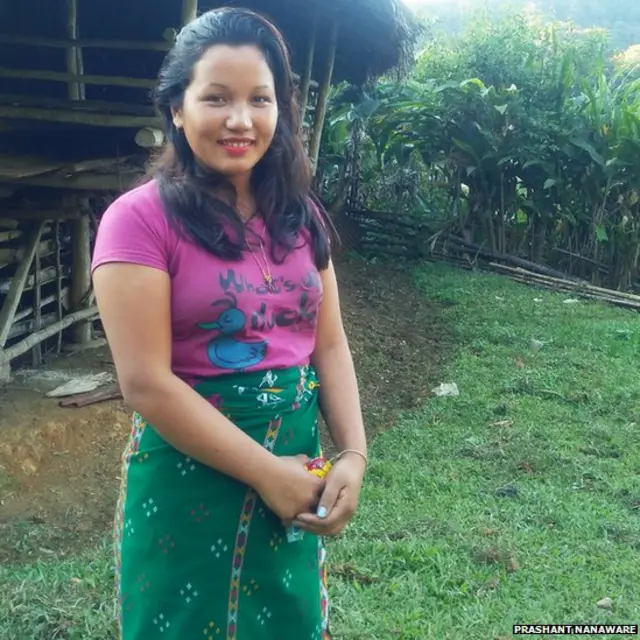 न्योराक गावातील तरुणी