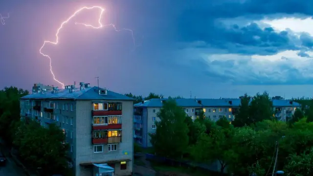 Чагылган миллиондон бирине тийет деген пикир бар.