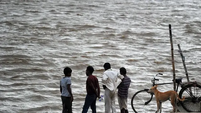 தண்ணீர்