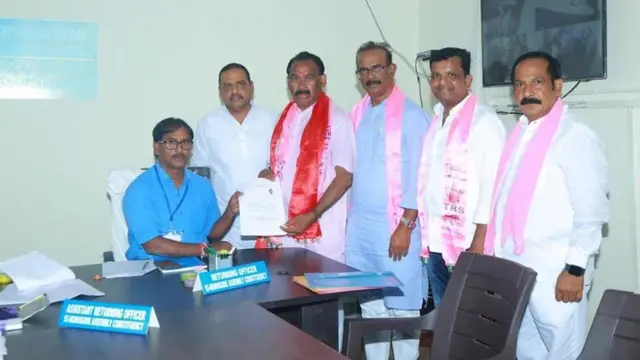 టీఆర్ఎస్ అభ్యర్థి కూసుకుంట్ల నామినేషన్లో బూర నర్సయ్య గౌడ్