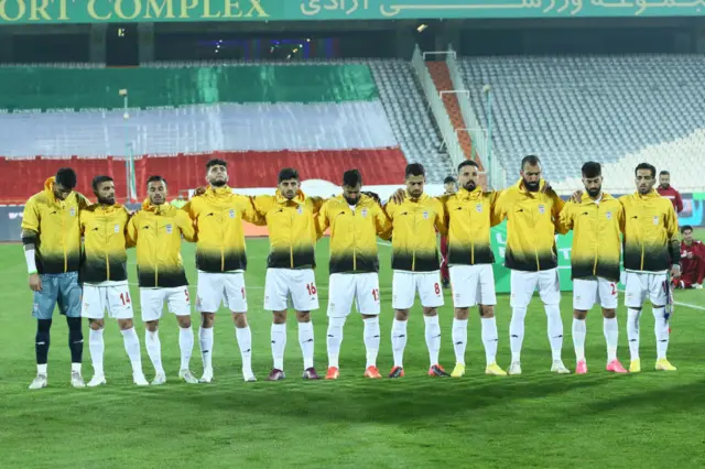 در روز پنجشنبه، به جز دو بازیکن تیم ملی فوتبال ایران، باقی بازیکنان در دیدار در برابر نیکارآگوئه، سرود ملی جمهوری اسلامی ایران را نخواندند