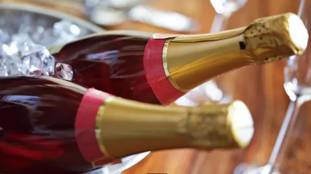 این پدیده شناخته شده‌ای است که در هنگام پرواز، الکل تاثیر سریع‌تری روی مسافران دارد.