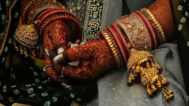 પ્રતીકાત્મક તસવીર