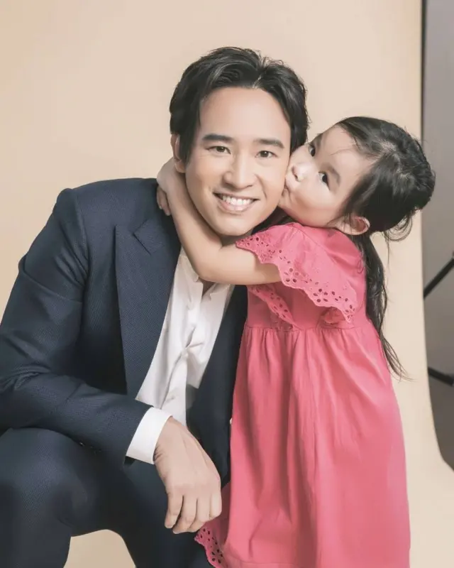 พิธา กับ พิพิม