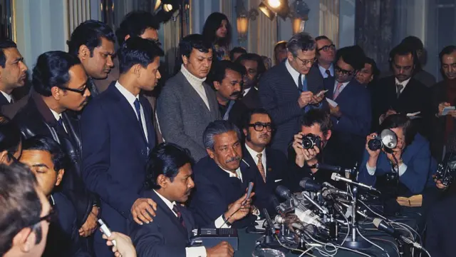 শেখ মুজিবুর রহমান।