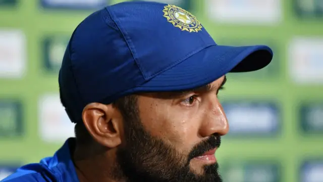 दिनेश कार्तिक