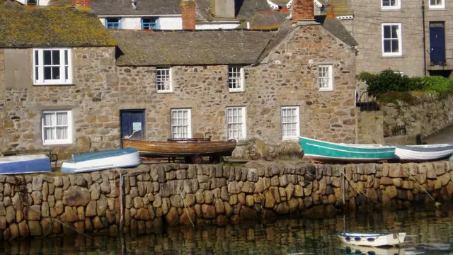 Мышиная нора