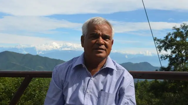 प्राध्यापक खनाल