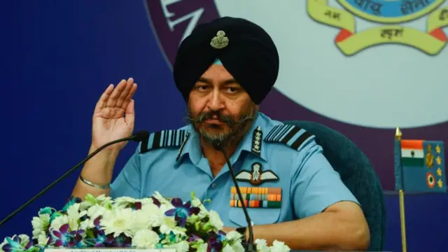 ভারতের বিমানবাহিনীর সাবেক প্রধান এয়ার ভাইস মার্শাল বি এস ধানোয়া