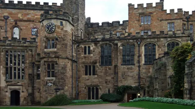 Замок Дарем