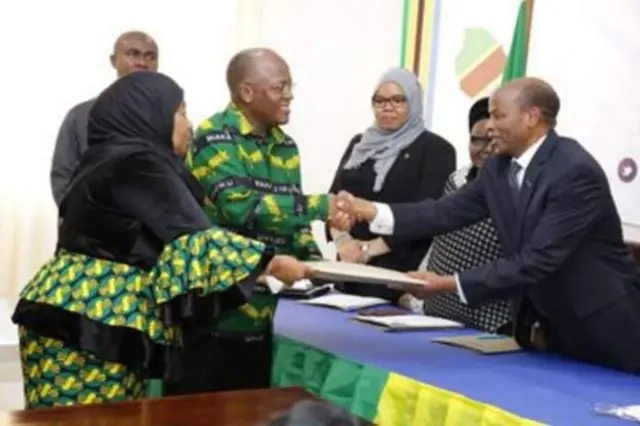 Wagombea kutoka CCM John Magufuli na Samia Hassan ndio walikuwa wakwanza kupitishwa na NEC.