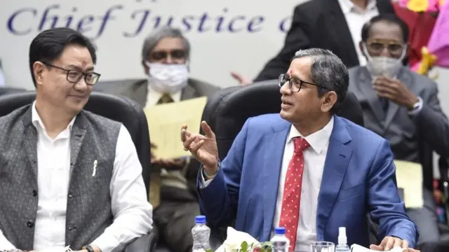 ਚੀਫ਼ ਜਸਟਿਸ ਰਮੰਨਾ ਨੇ ਆਖਿਆ ਕਿ ਕੁਝ ਮਾਮਲਿਆਂ ਦੇ ਫੈਸਲੇ ਤੈਅ ਕਰਨ ਵਿੱਚ ਮੀਡੀਆ ਕੋਈ ਮਾਰਗਦਰਸ਼ਕ ਨਹੀਂ ਹੋ ਸਕਦਾ।