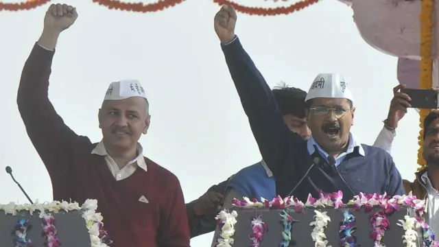 அரவிந்த் கெஜ்ரிவால் - மணிஷ் சிசோடியா