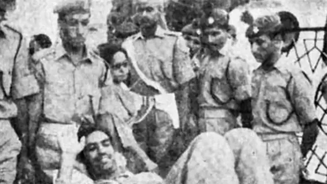 పాకిస్తాన్ తిరిగి వెళ్తున్న పాక్ యుద్ధఖైదీలు