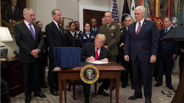 本周二美國總統特朗普簽署了一項總近7000億美元的國防授權案。