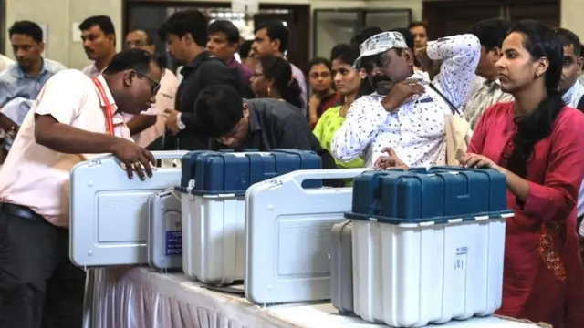 वोटिंग मशीनें, Exit Poll