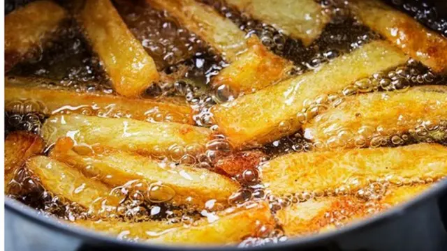 فیکٹروں میں تیار کھانا