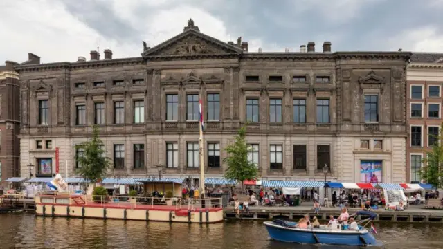 Амстердамський музей Алларда Пірсона