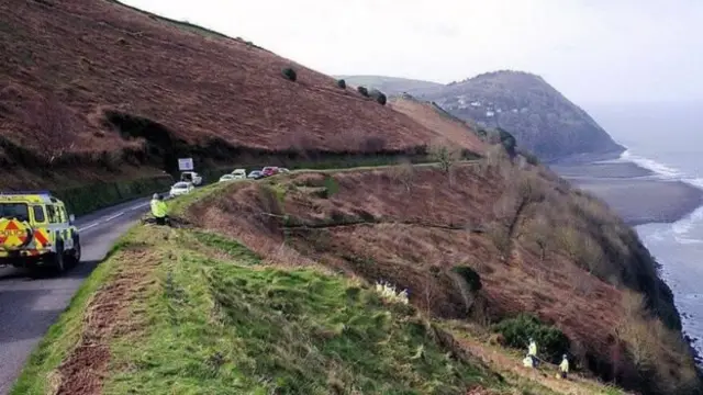 出事的公路是英国最陡峭的公路（干线公路A39）