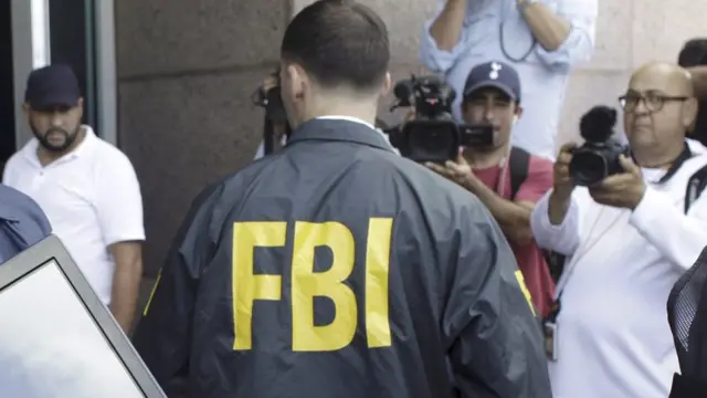 एफ़बीआई का अधिकारी